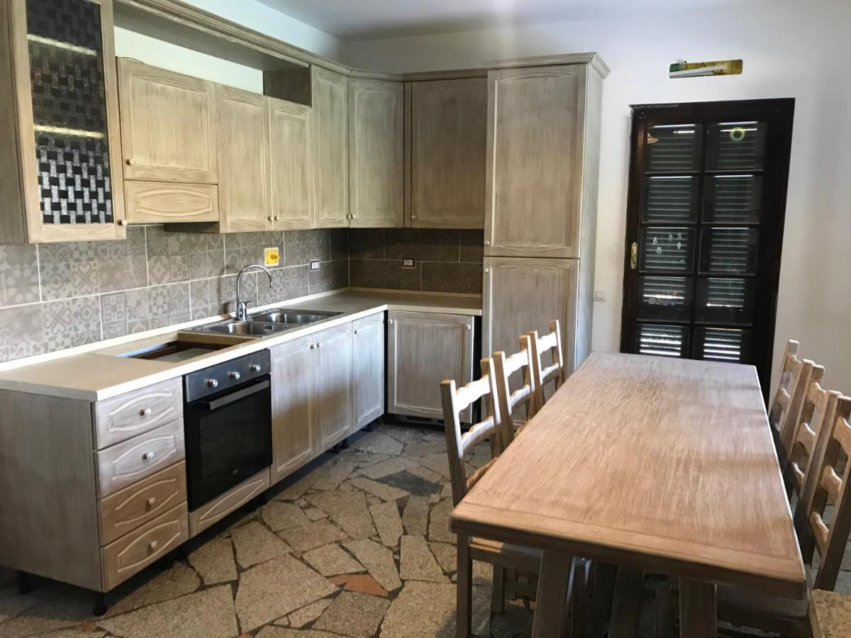 Casa Di Campagna In Gallura Luogosanto Buitenkant foto