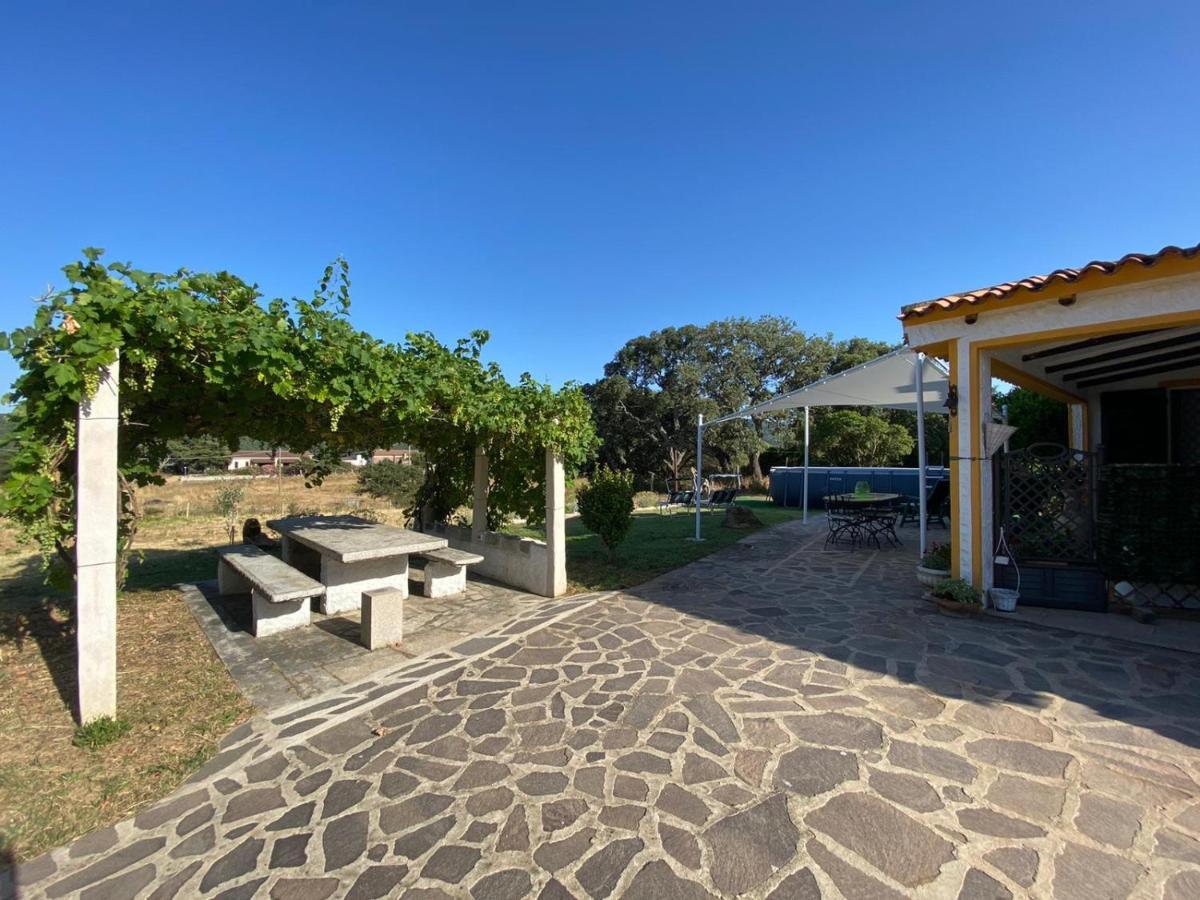 Casa Di Campagna In Gallura Luogosanto Buitenkant foto