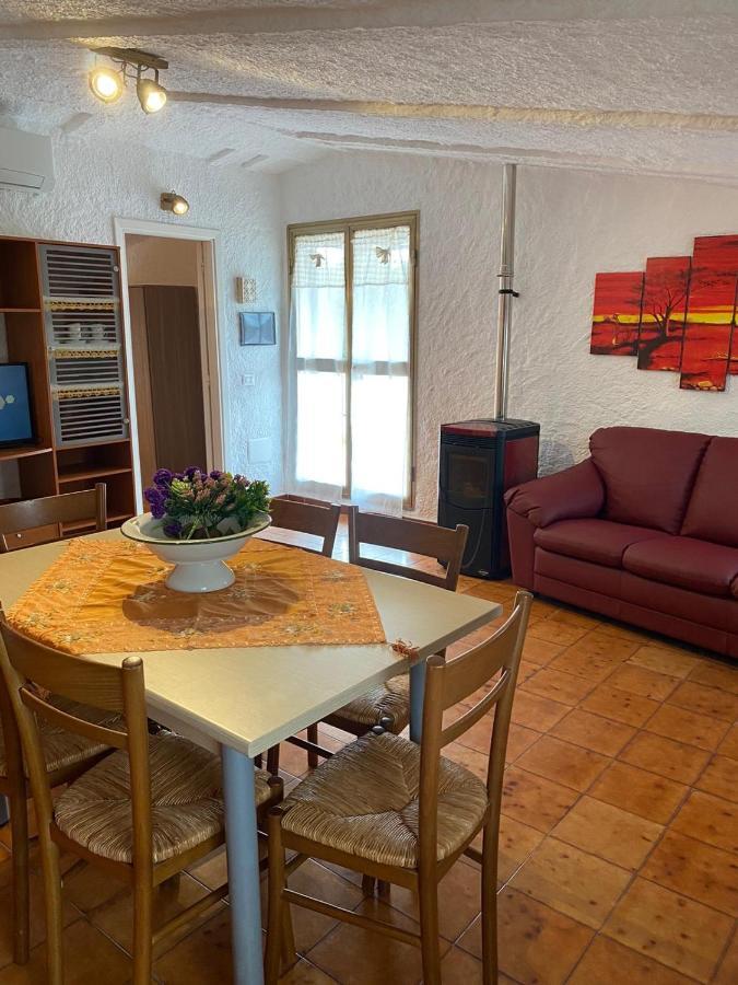 Casa Di Campagna In Gallura Luogosanto Buitenkant foto